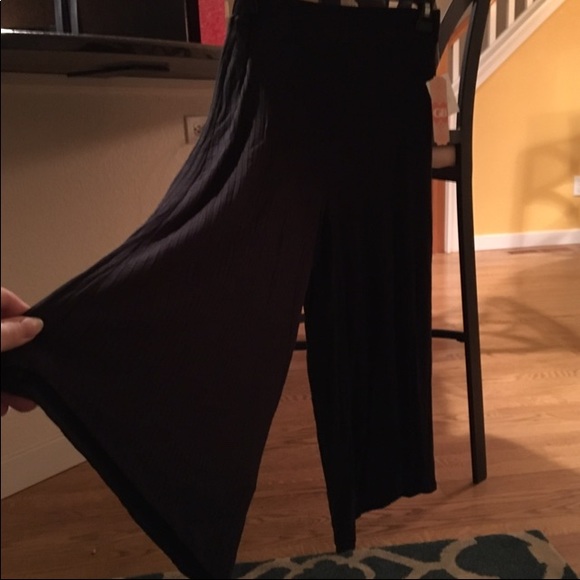 Lightly Ribbed GB Culotte Pants - Picture 9 of 16